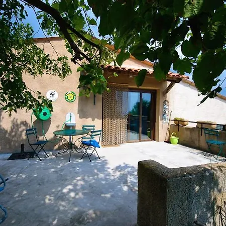 Ferme De Vauvenieres Сasa de vacaciones Saint-Jurs